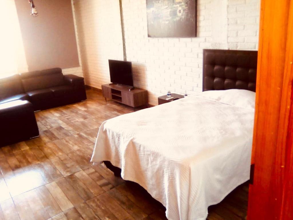 Hotel "Casa Mangata" Puerto Arista Extérieur photo