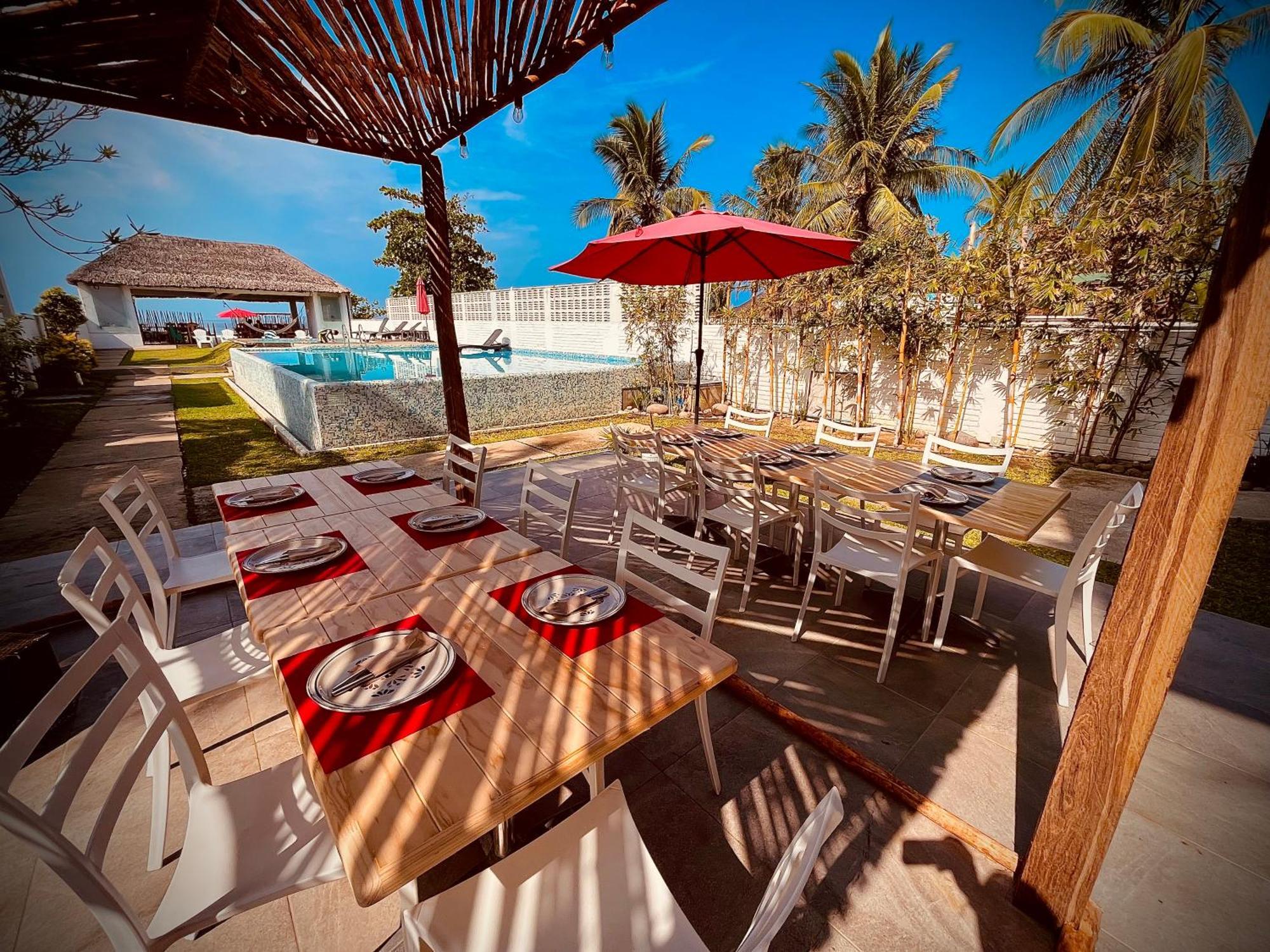 Hotel "Casa Mangata" Puerto Arista Extérieur photo